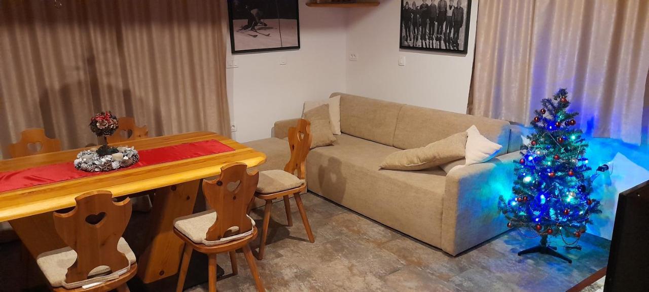 Apartma in Bungalov Jezerci Gozd Martuljek Exteriér fotografie