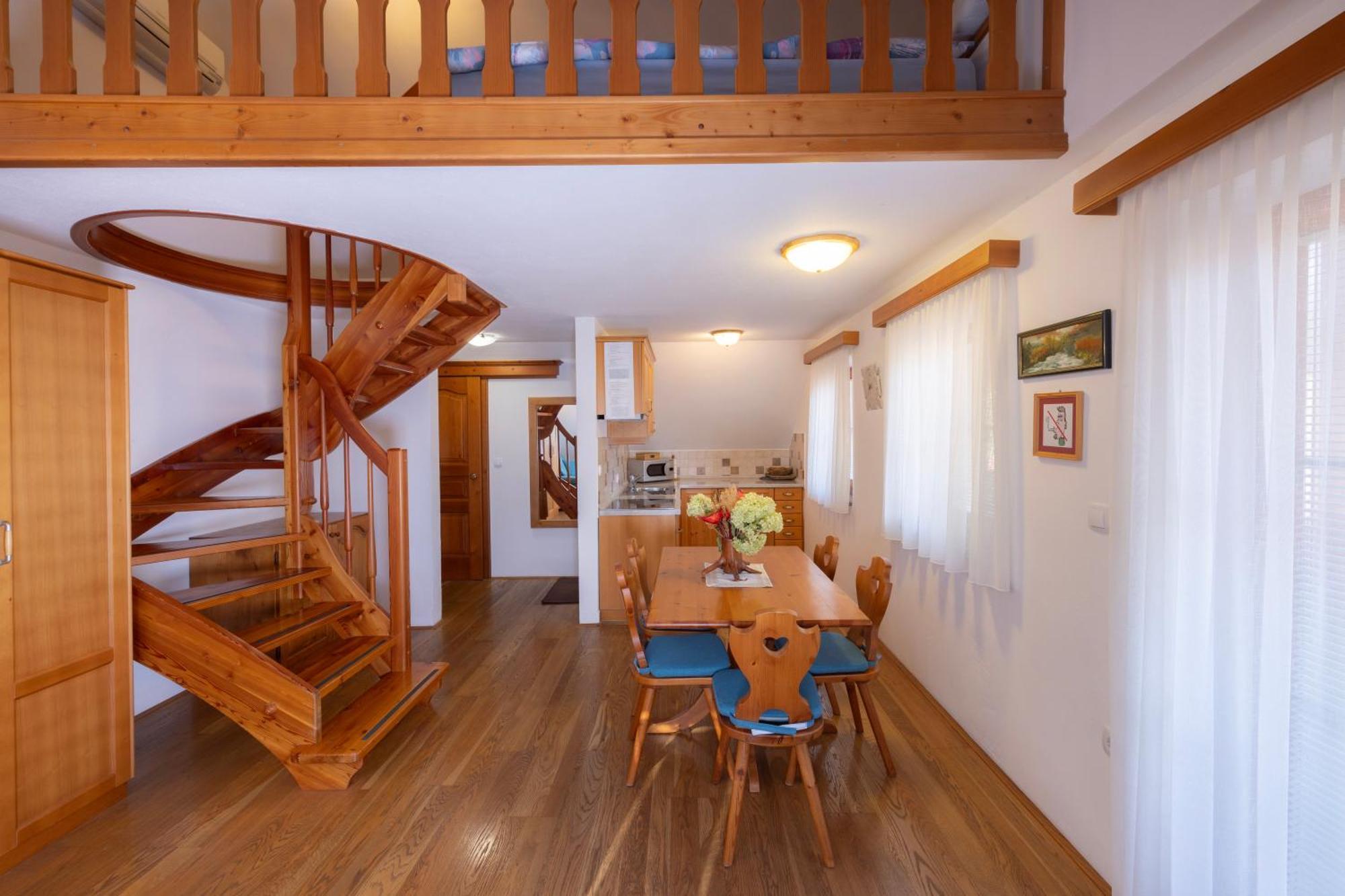 Apartma in Bungalov Jezerci Gozd Martuljek Exteriér fotografie