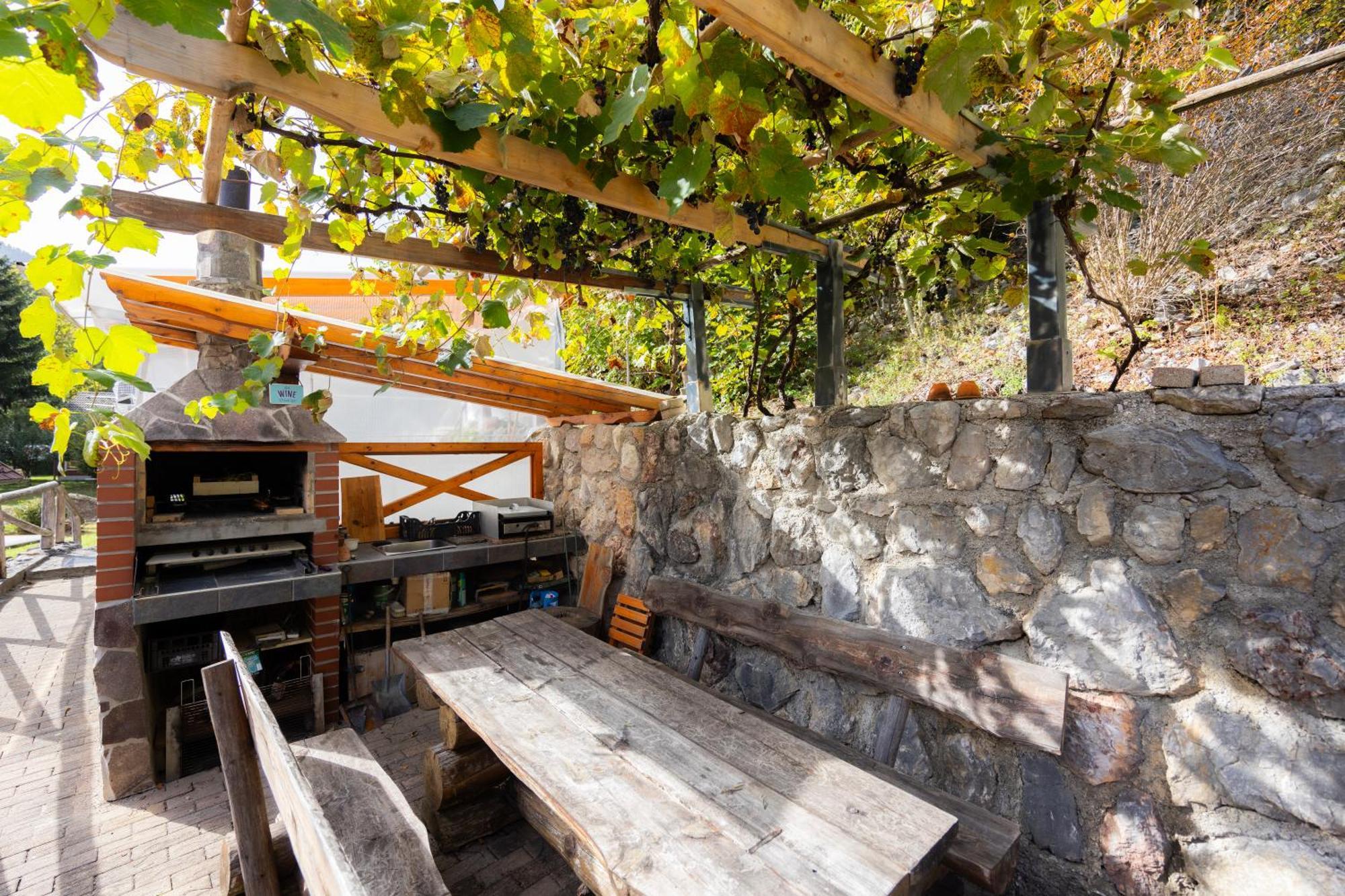 Apartma in Bungalov Jezerci Gozd Martuljek Exteriér fotografie
