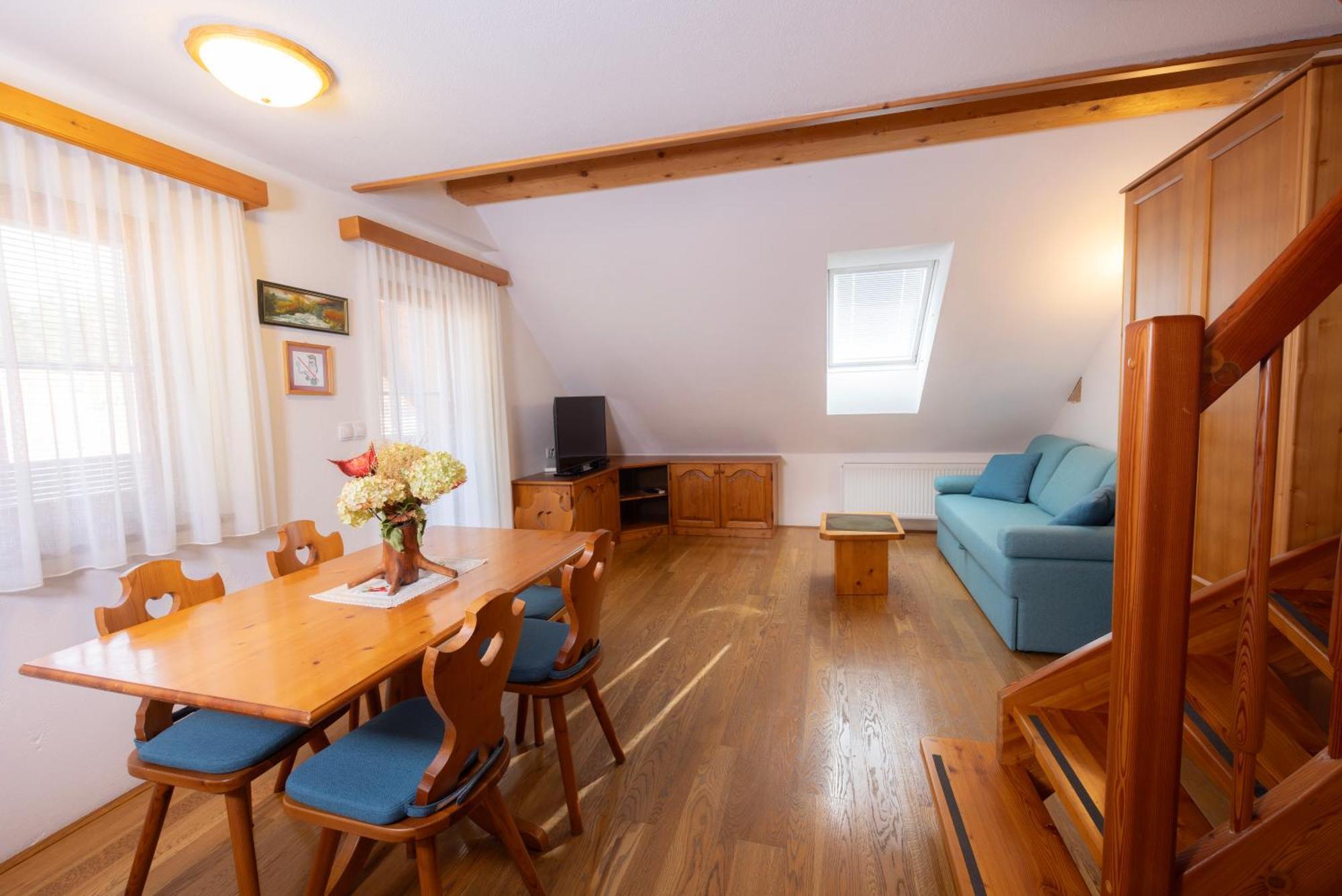 Apartma in Bungalov Jezerci Gozd Martuljek Exteriér fotografie